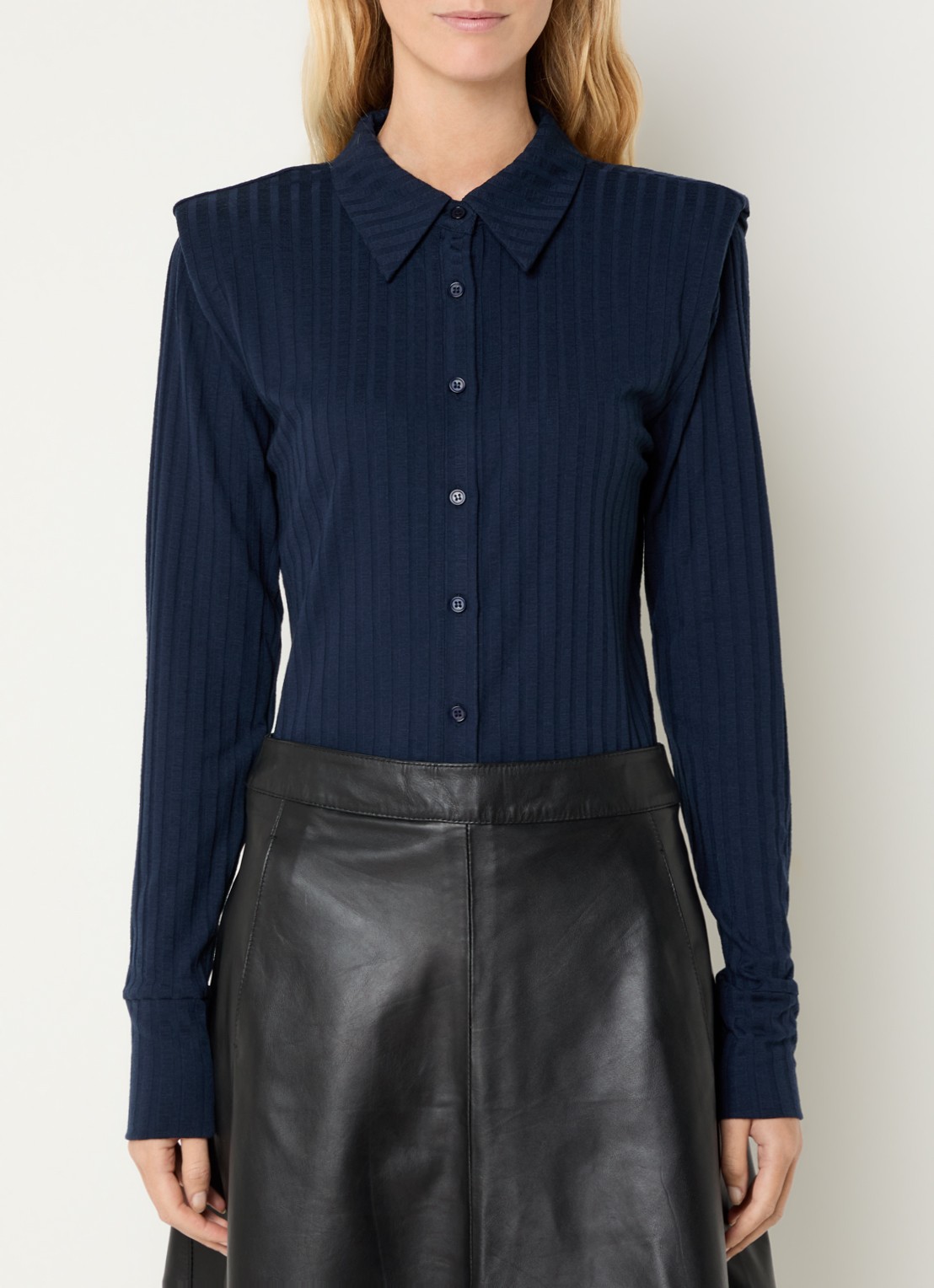 Aaiko Vigo blouse met schoudervulling - detail night blue-193924