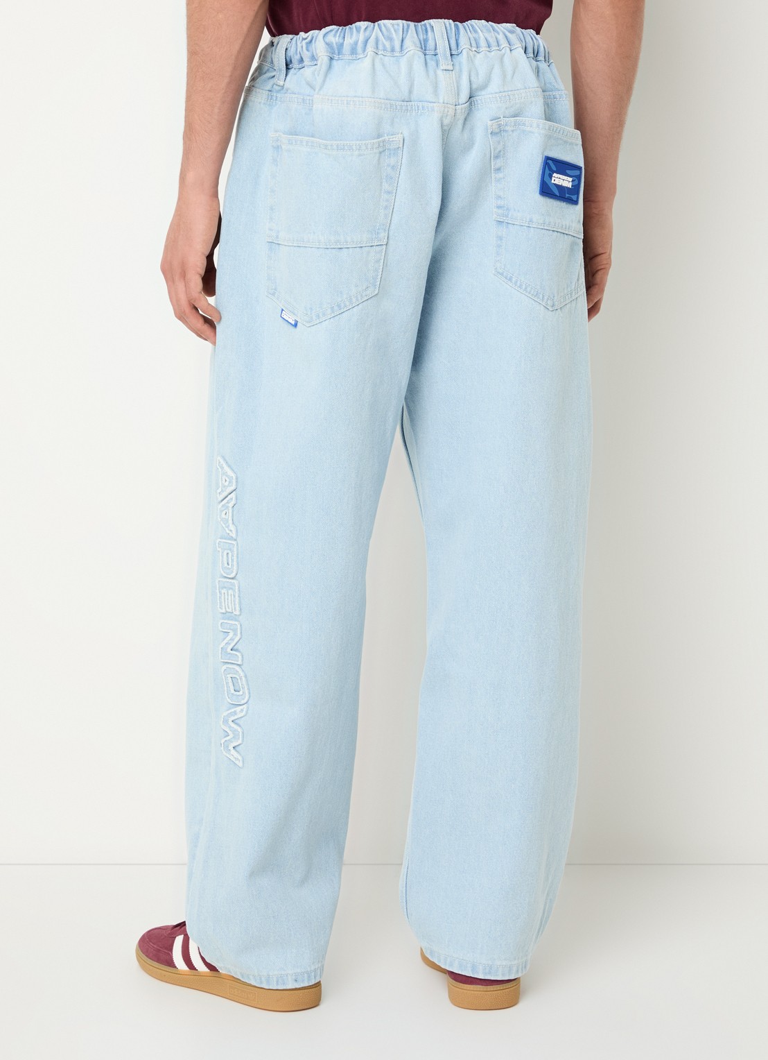 Aape Aape Now loose fit jeans met lichte wassing - achterkant 3 indigo