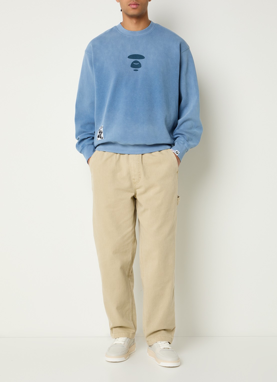Aape Sweater met logo- en backprint - voorkant 4 indigo