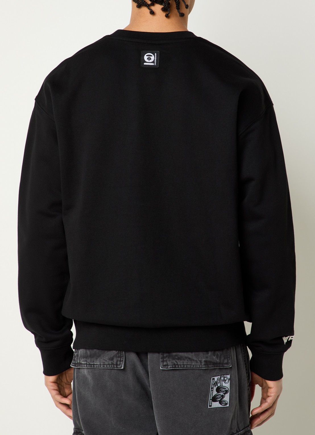 Aape Sweater met logo - achterkant zwart