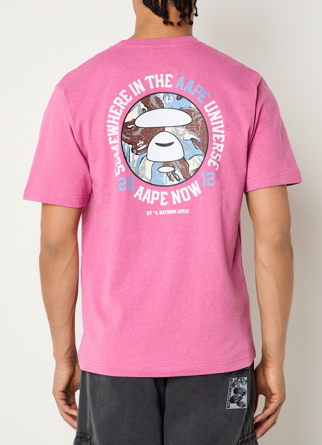 Aape T-shirt met logo- en backprint - detail 2 fuchsia
