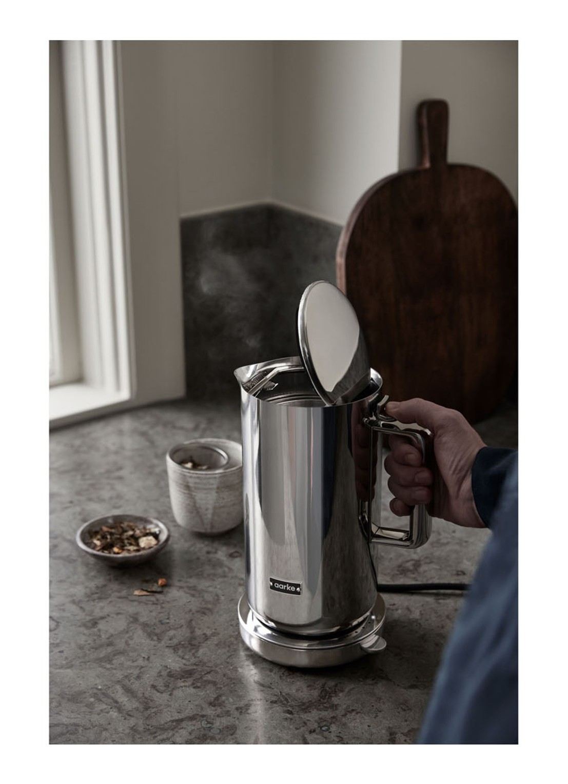 Aarke Waterkoker 1,2 liter - detail metallic