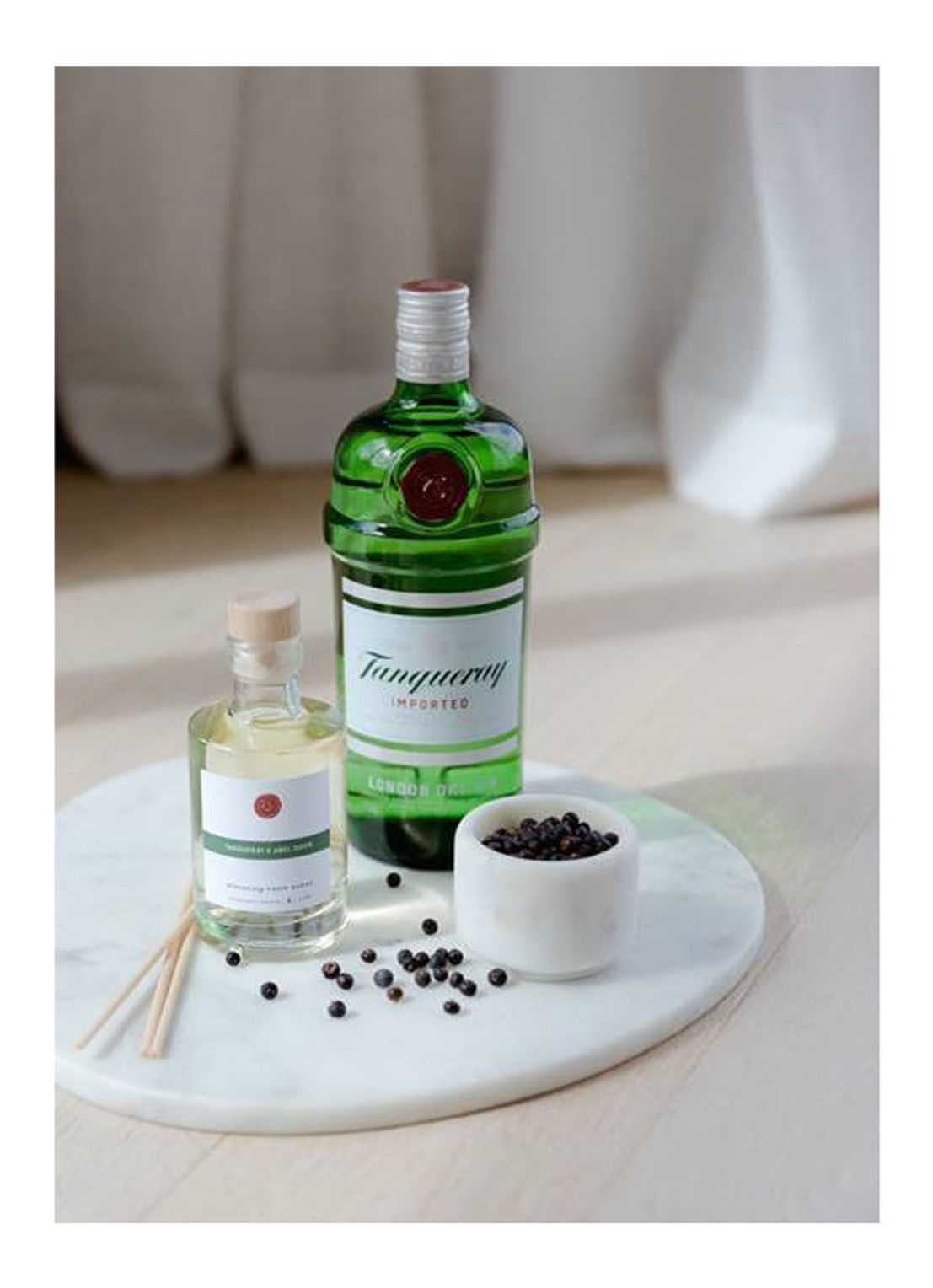 Abel Elevating Room Scent geurstokjes 200 ml - voorkant 2 groen
