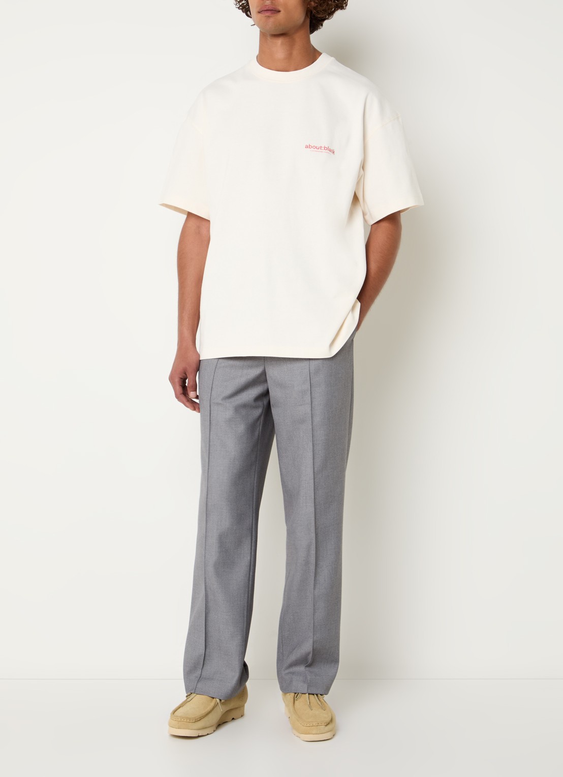 about:blank Straight fit pantalon met steekzakken  - voorkant 2 grijs