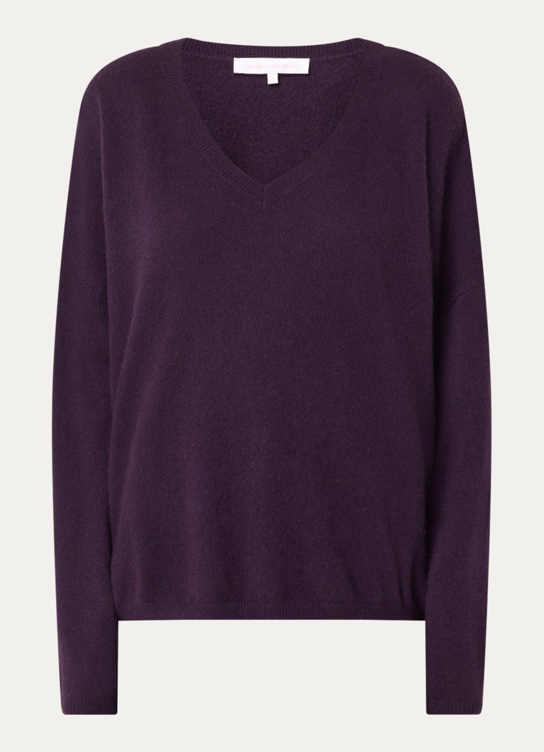 Absolut Cashmere. Alicia fijngebreide pullover van kasjmier met V-hals - voorkant 2 aubergine