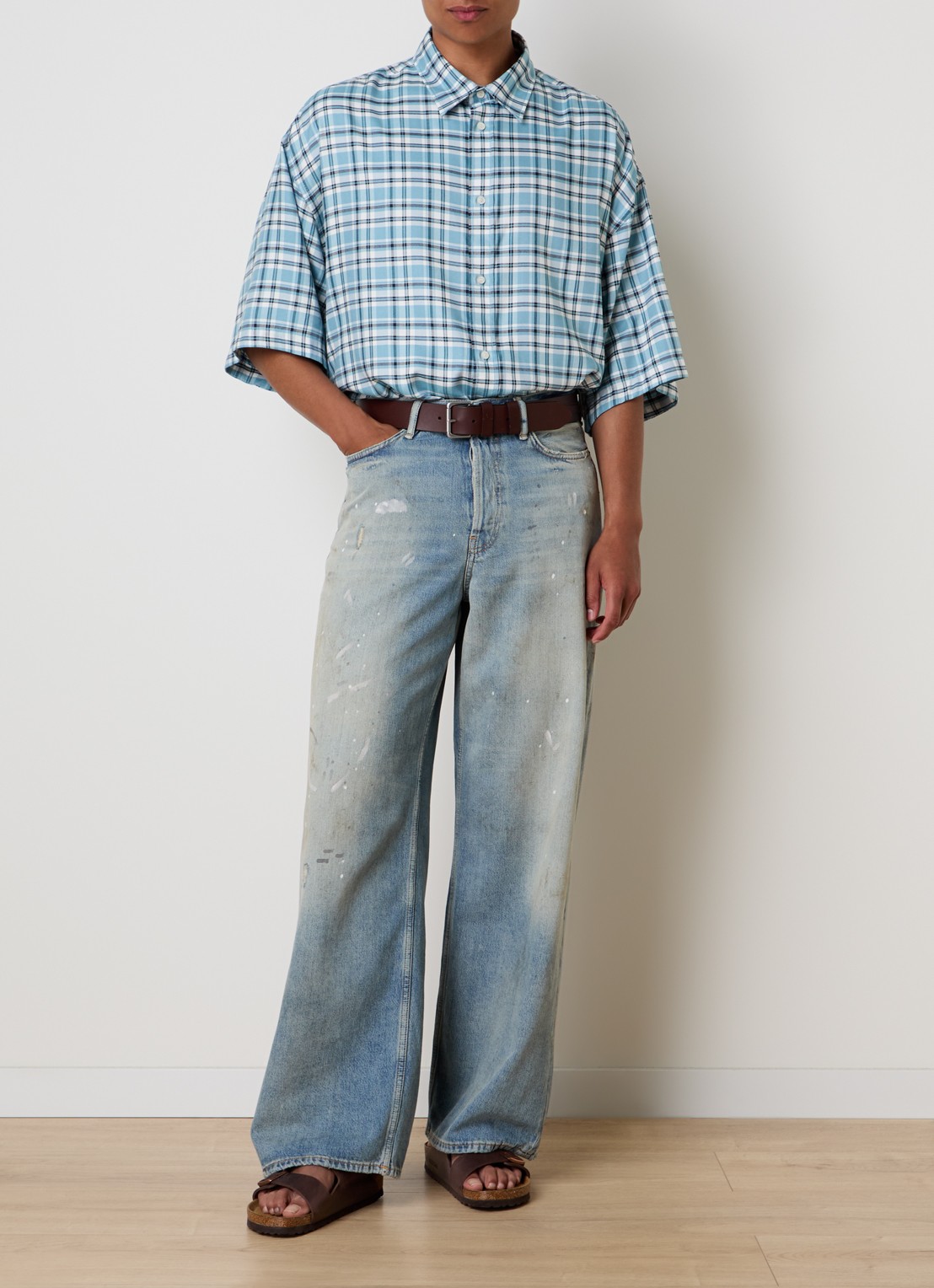 Acne Studios 1981 wide leg jeans met medium wassing - voorkant 2 indigo