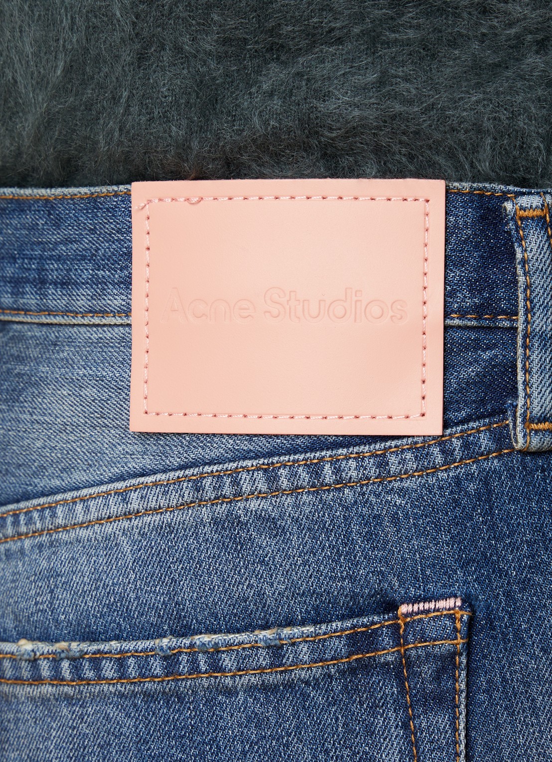 Acne Studios 1996M straight leg jeans met medium wassing - detail 5 indigo