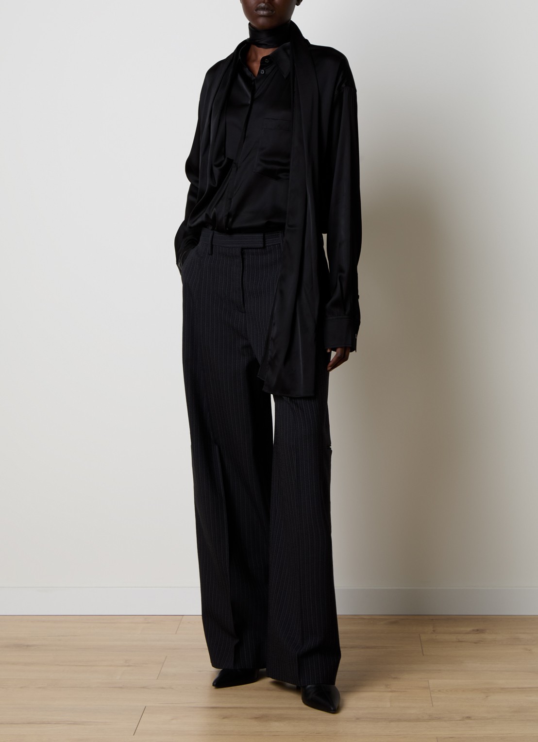 Acne Studios Blouse van satijn - voorkant 5 zwart