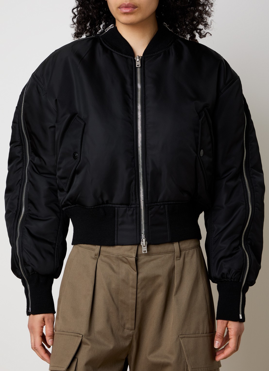 Acne Studios Bomberjack met klepzakken - detail 4 zwart