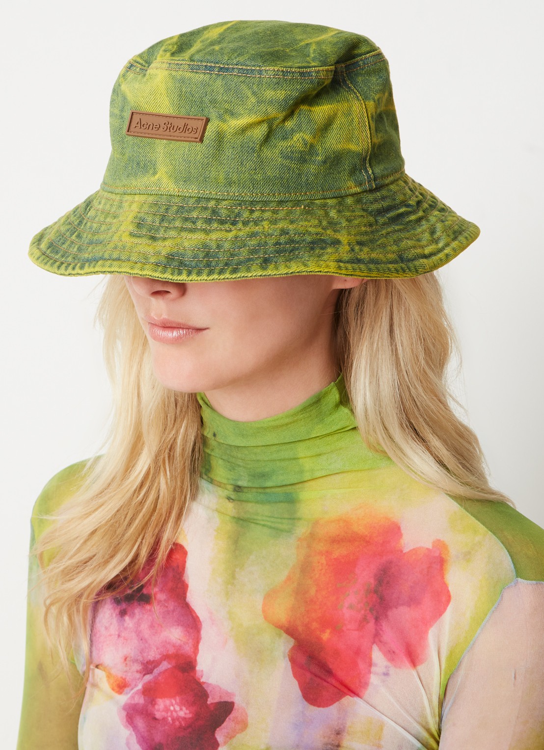 Acne Studios Bucket hoed van denim met logo - voorkant 3 geel