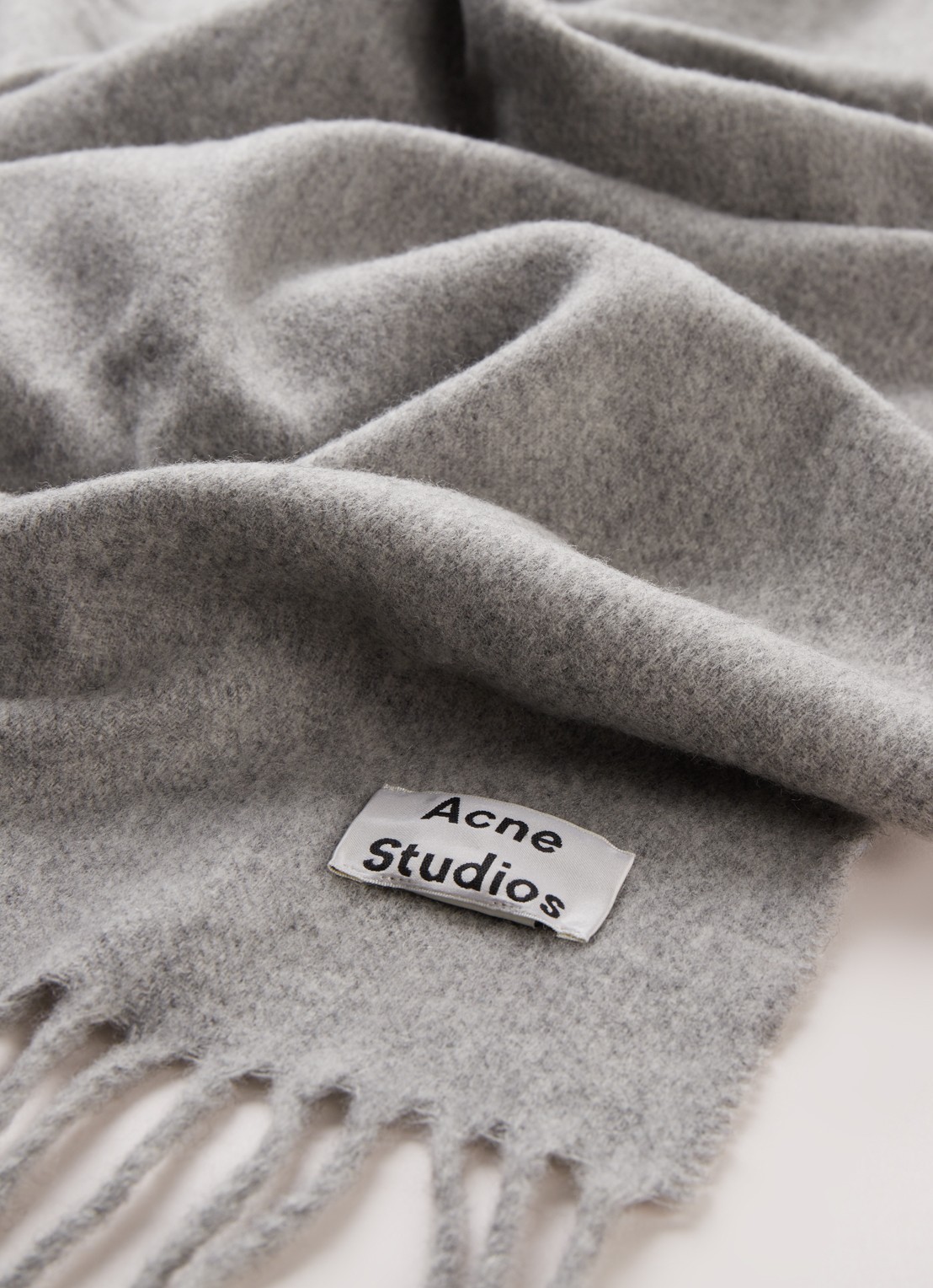 Acne Studios Canada sjaal van scheerwol 200 x 45 cm - detail 2 lichtgrijs