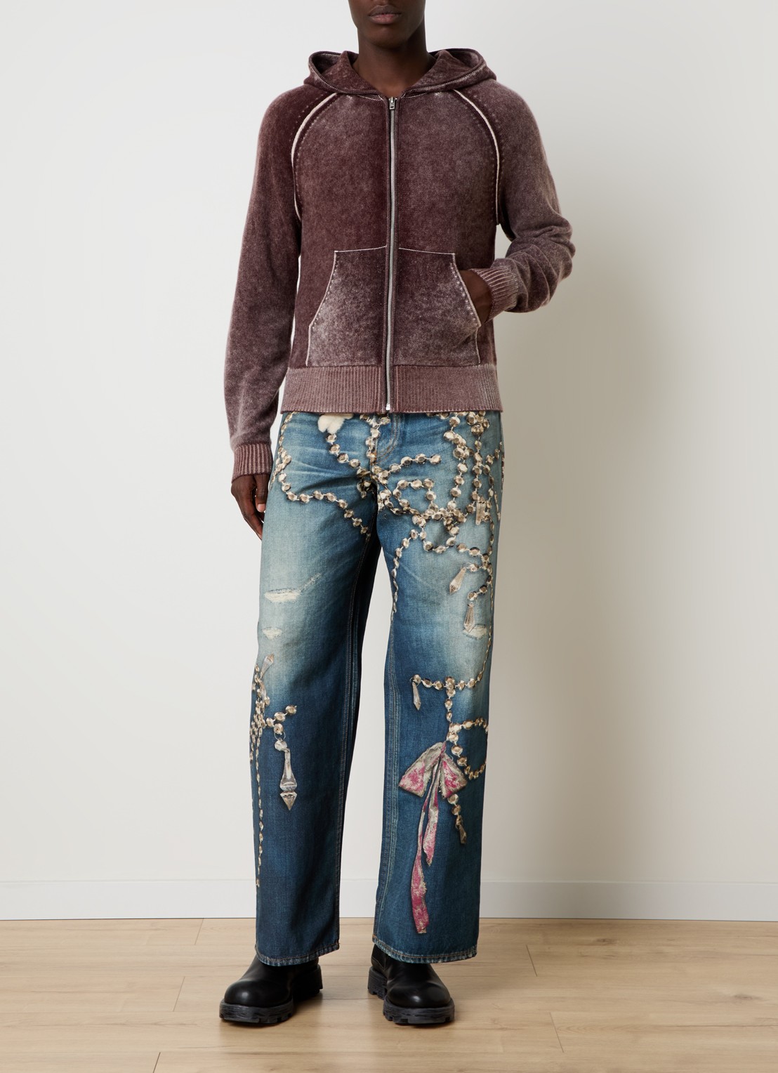 Acne Studios Fijngebreid vest in kasjmierblend met verwassen afwerking en capuchon - voorkant 5 kastanjebruin