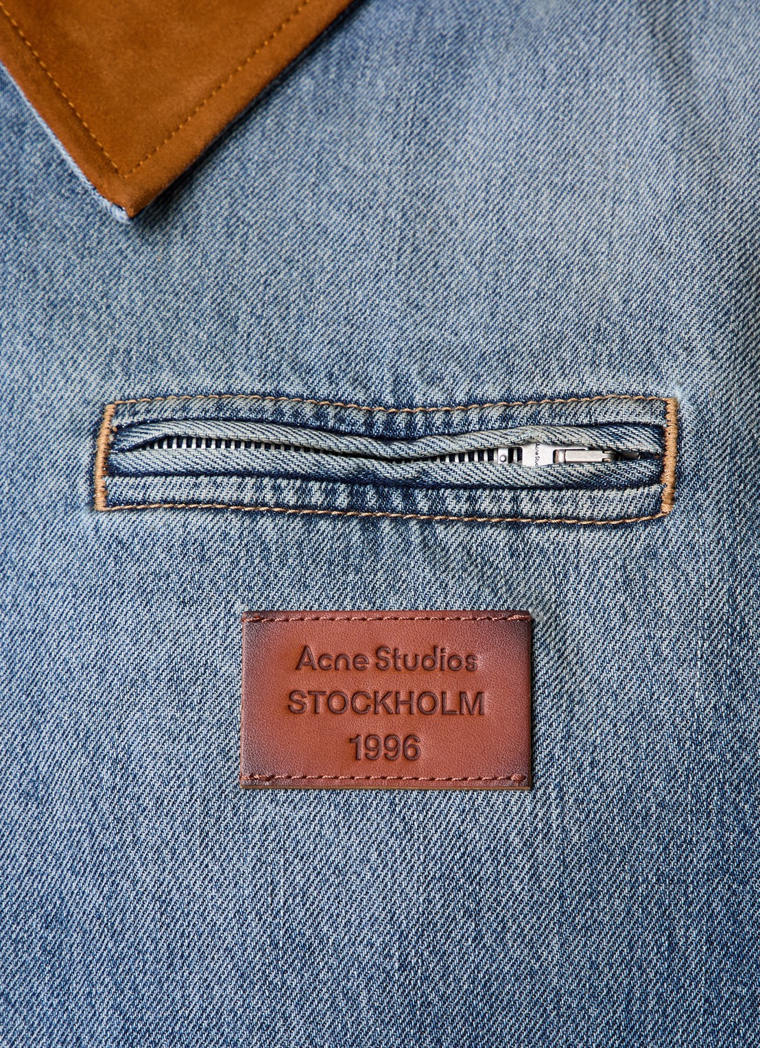 Acne Studios Gewatteerde spijkerjas met suède details - detail 2 blauw
