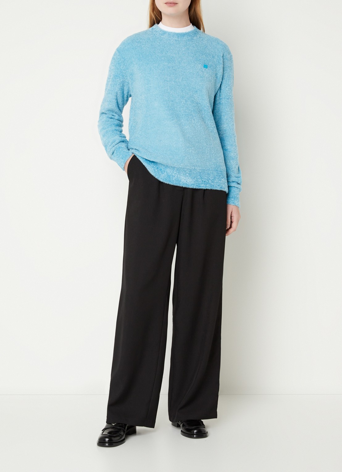 Acne Studios Grofgebreide trui met logo - voorkant 2 lichtblauw