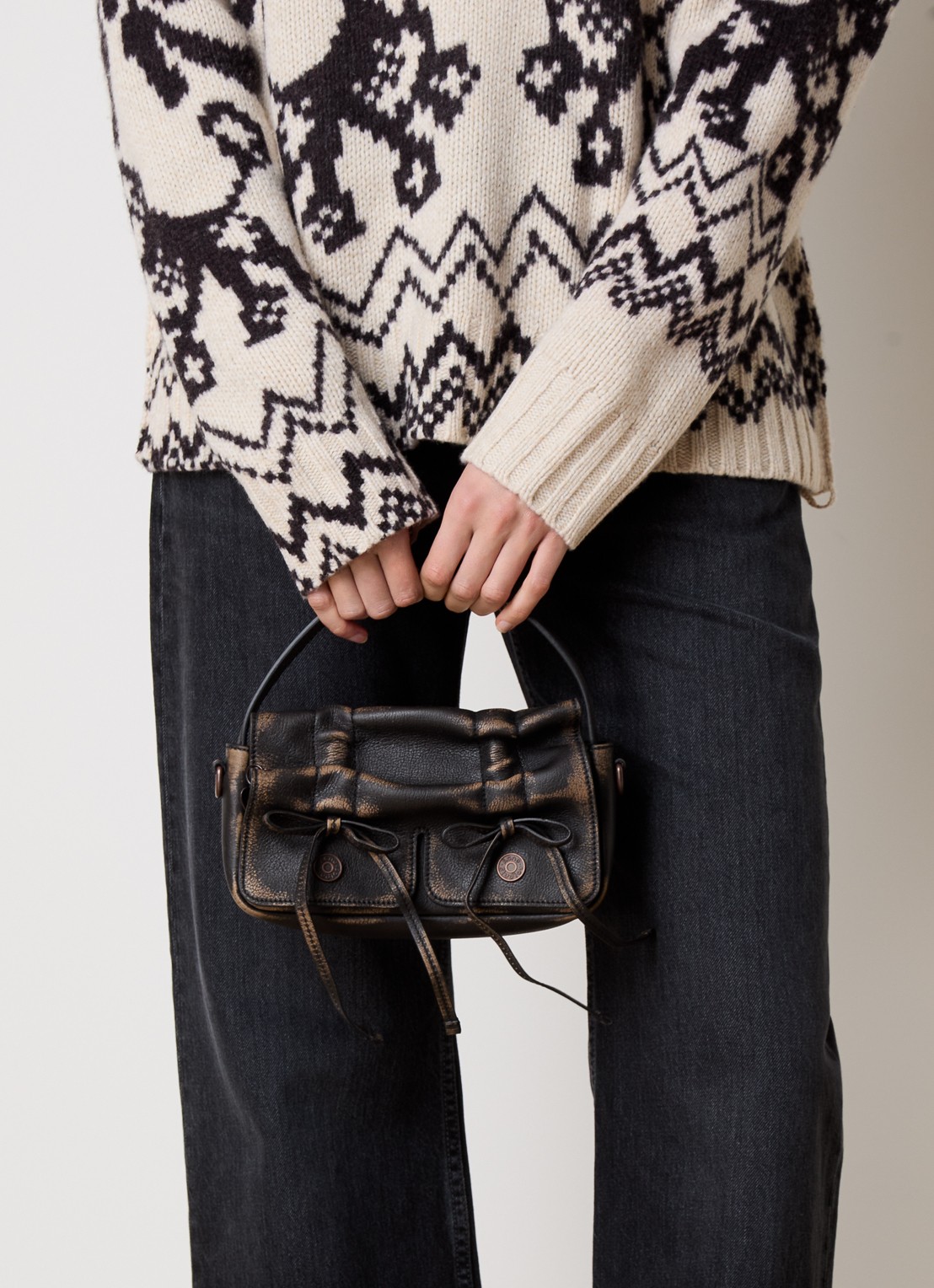 Acne Studios Handtas van kalfsleer met afneembare schouderriem - voorkant 7 donkerbruin