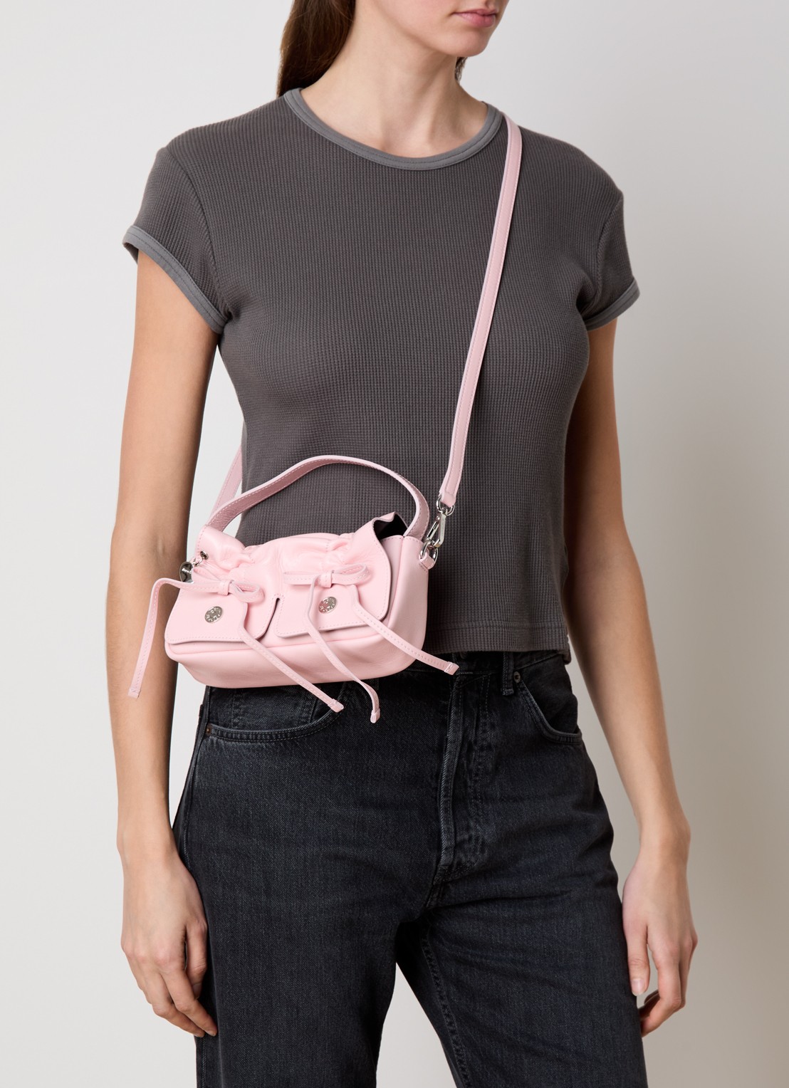Acne Studios Handtas van kalfsleer met strikdetail - voorkant 3 lichtroze