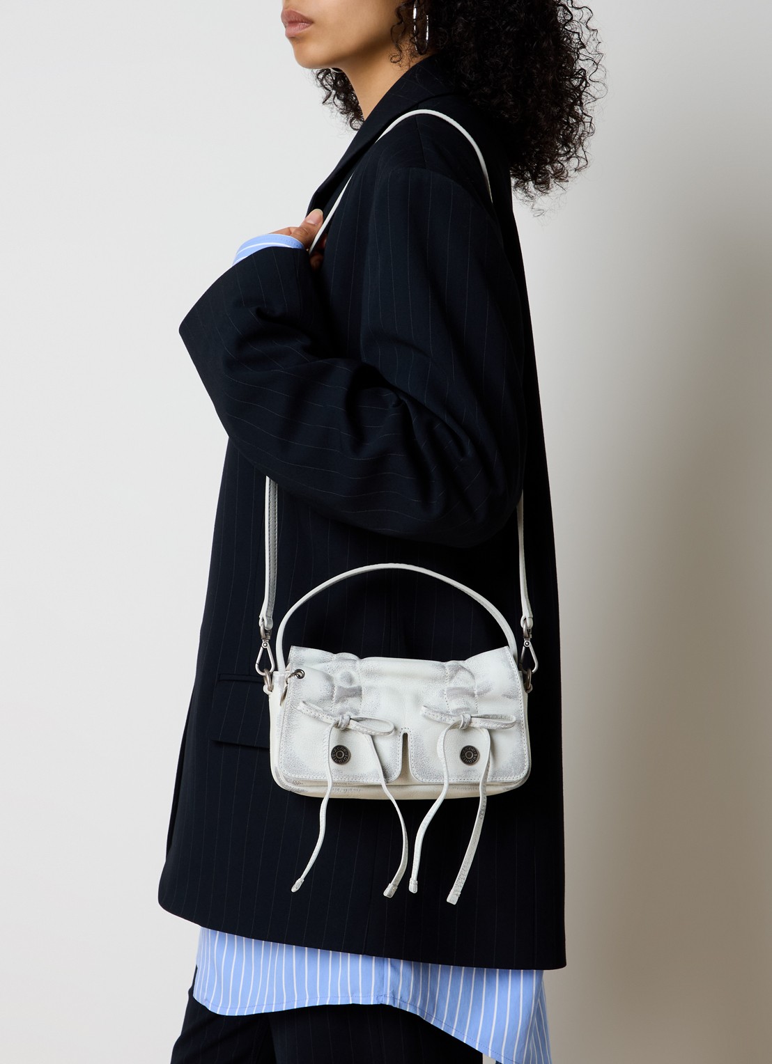 Acne Studios Handtas van leer met afneembare schouderriem - voorkant 2 gebroken wit