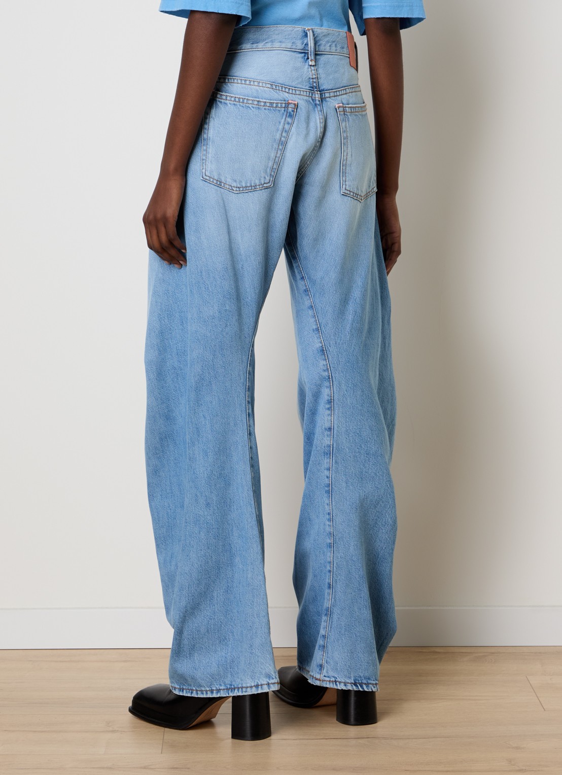 Acne Studios High waist balloon fit jeans met lichte wassing - achterkant 6 indigo