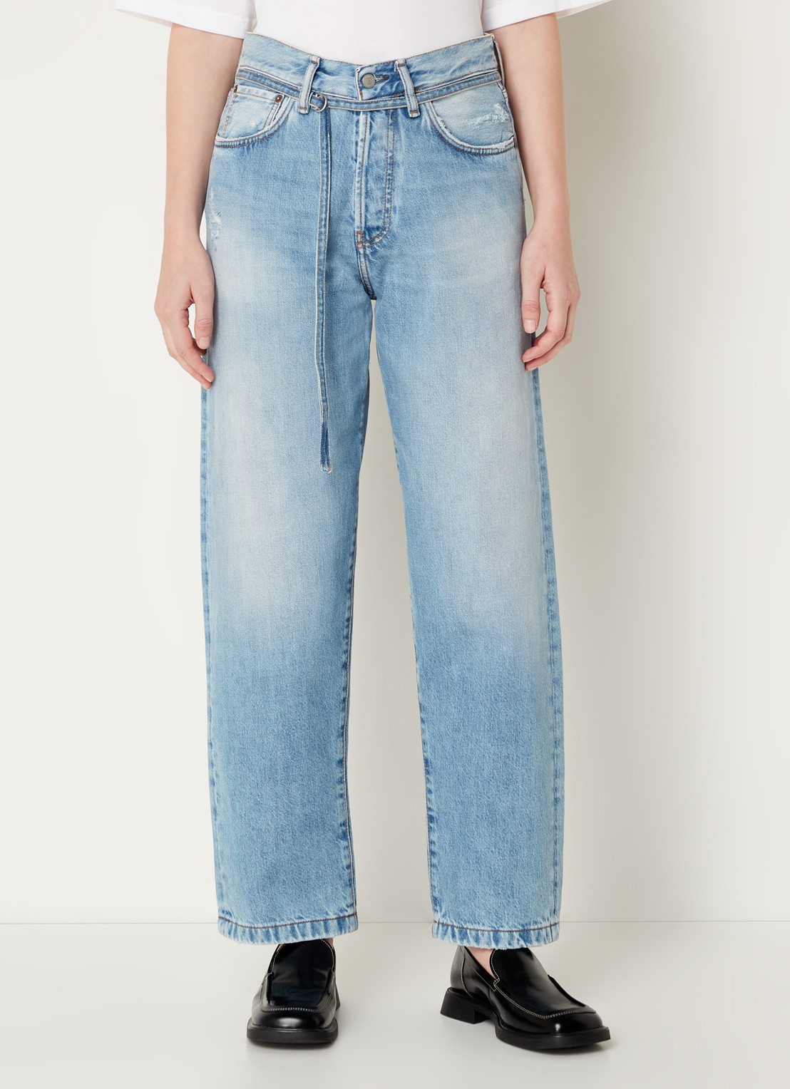 Acne Studios High waist loose fit jeans met lichte wassing en ceintuur - detail 4 indigo