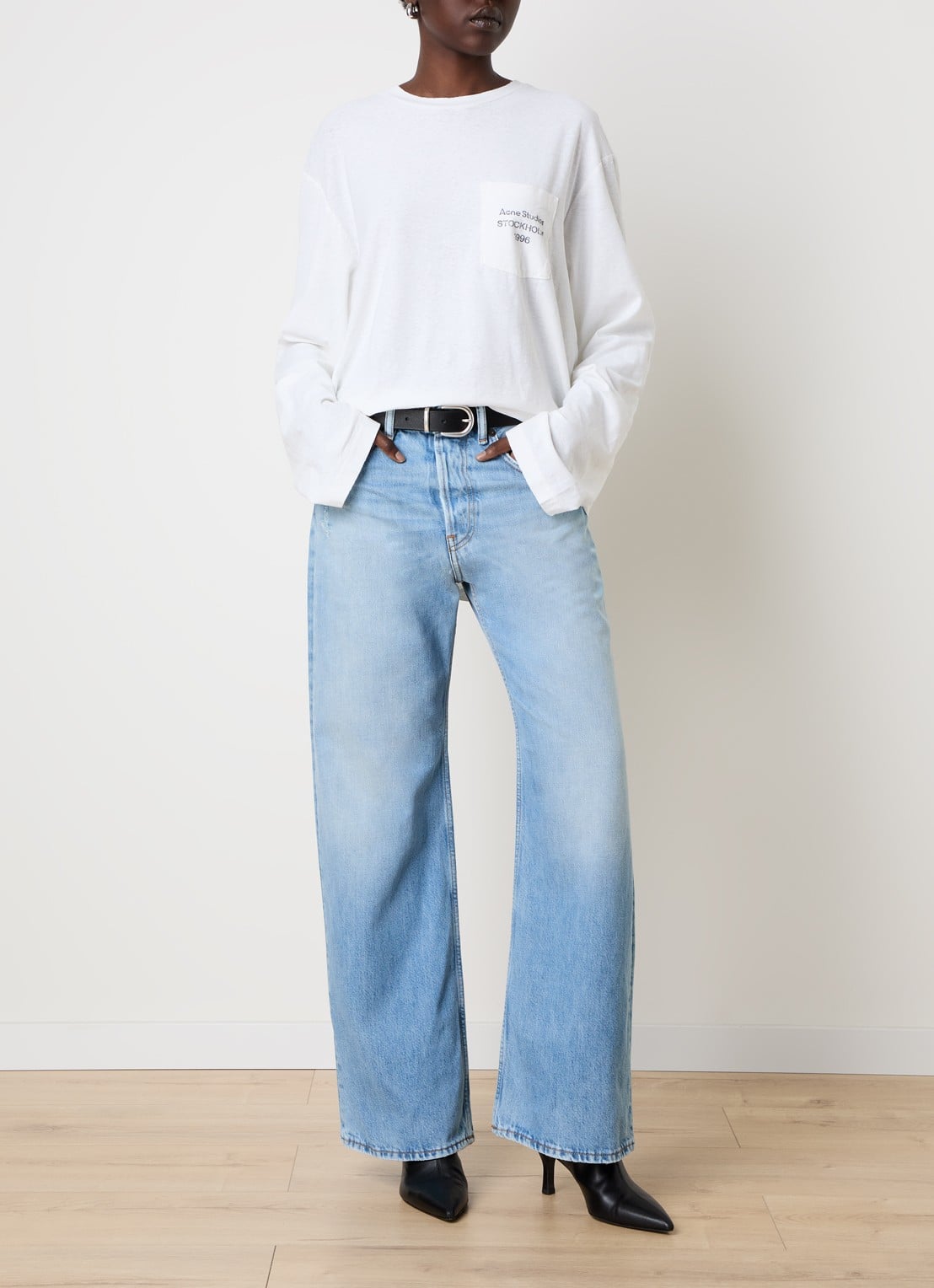 Acne Studios High waist loose fit jeans met lichte wassing - voorkant 3 indigo