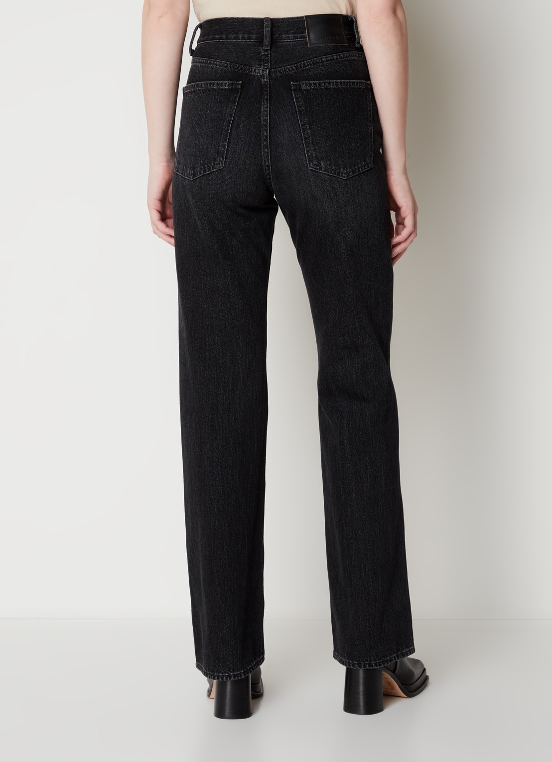 Acne Studios High waist straight leg jeans met gekleurde wassing - achterkant 6 zwart