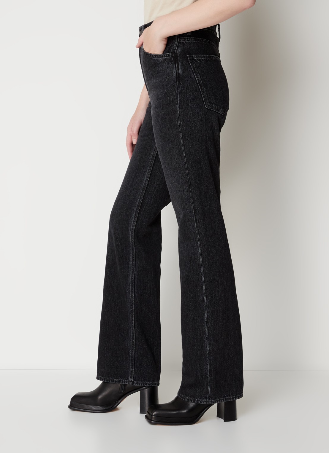 Acne Studios High waist straight leg jeans met gekleurde wassing - detail 4 zwart