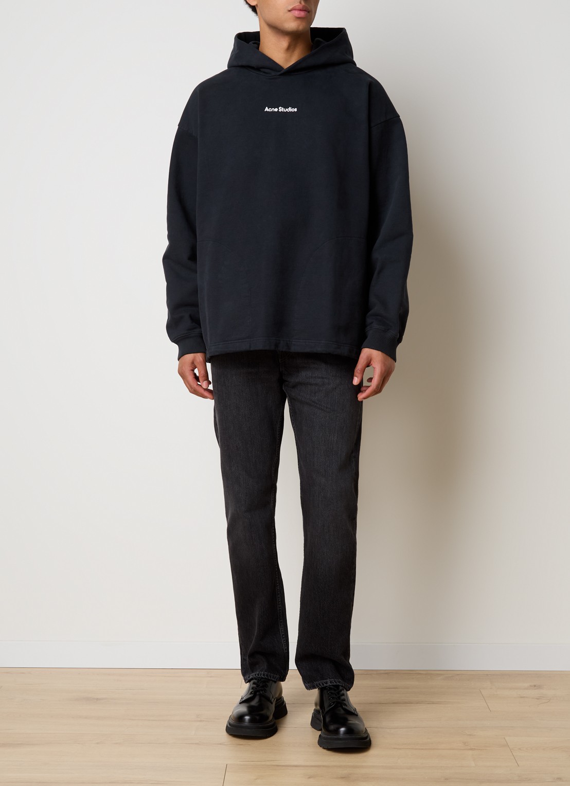 Acne Studios Hoodie met steekzakken en logo - voorkant 2 zwart