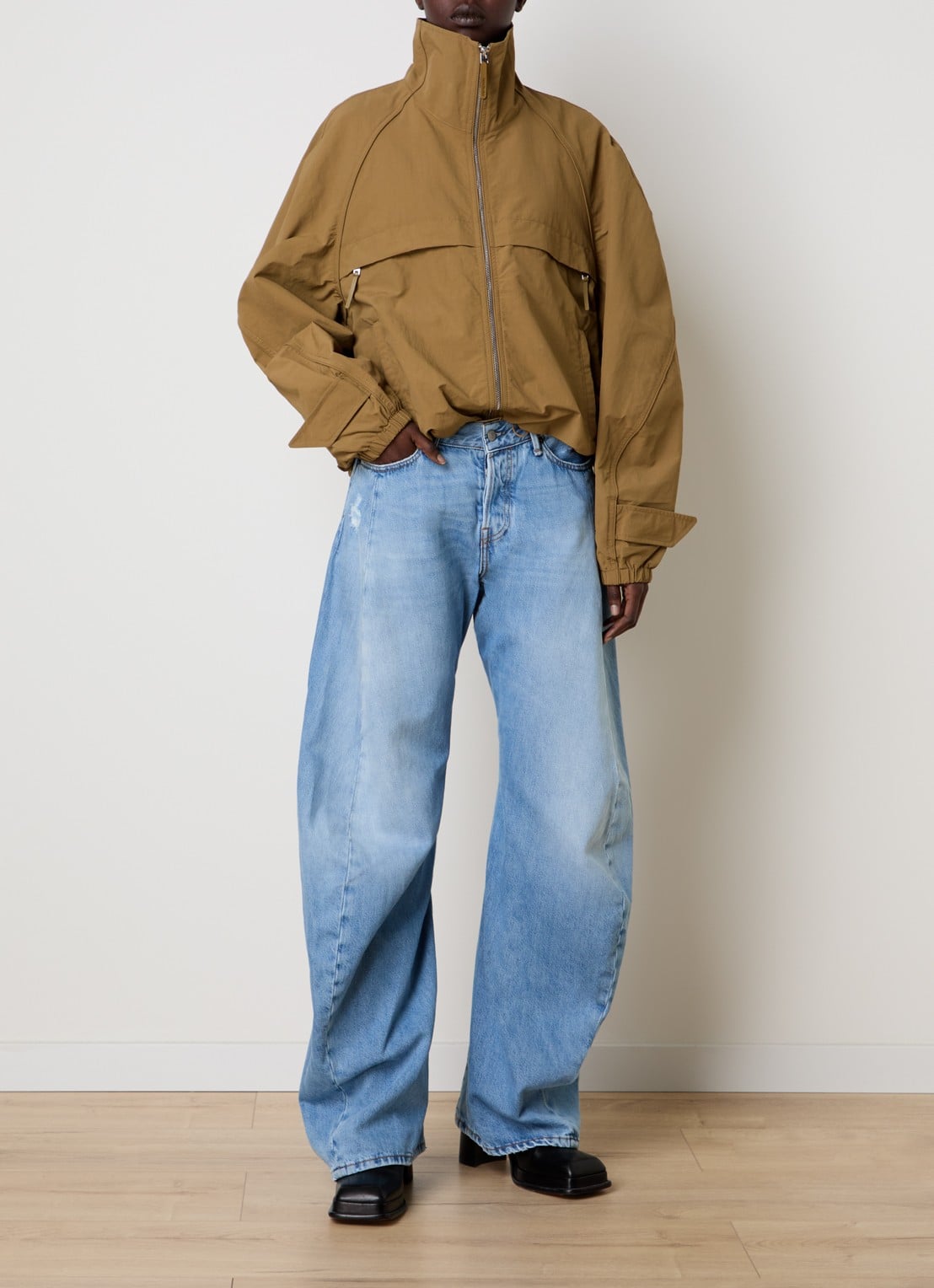 Acne Studios Jack met ritszakken - voorkant 2 beige
