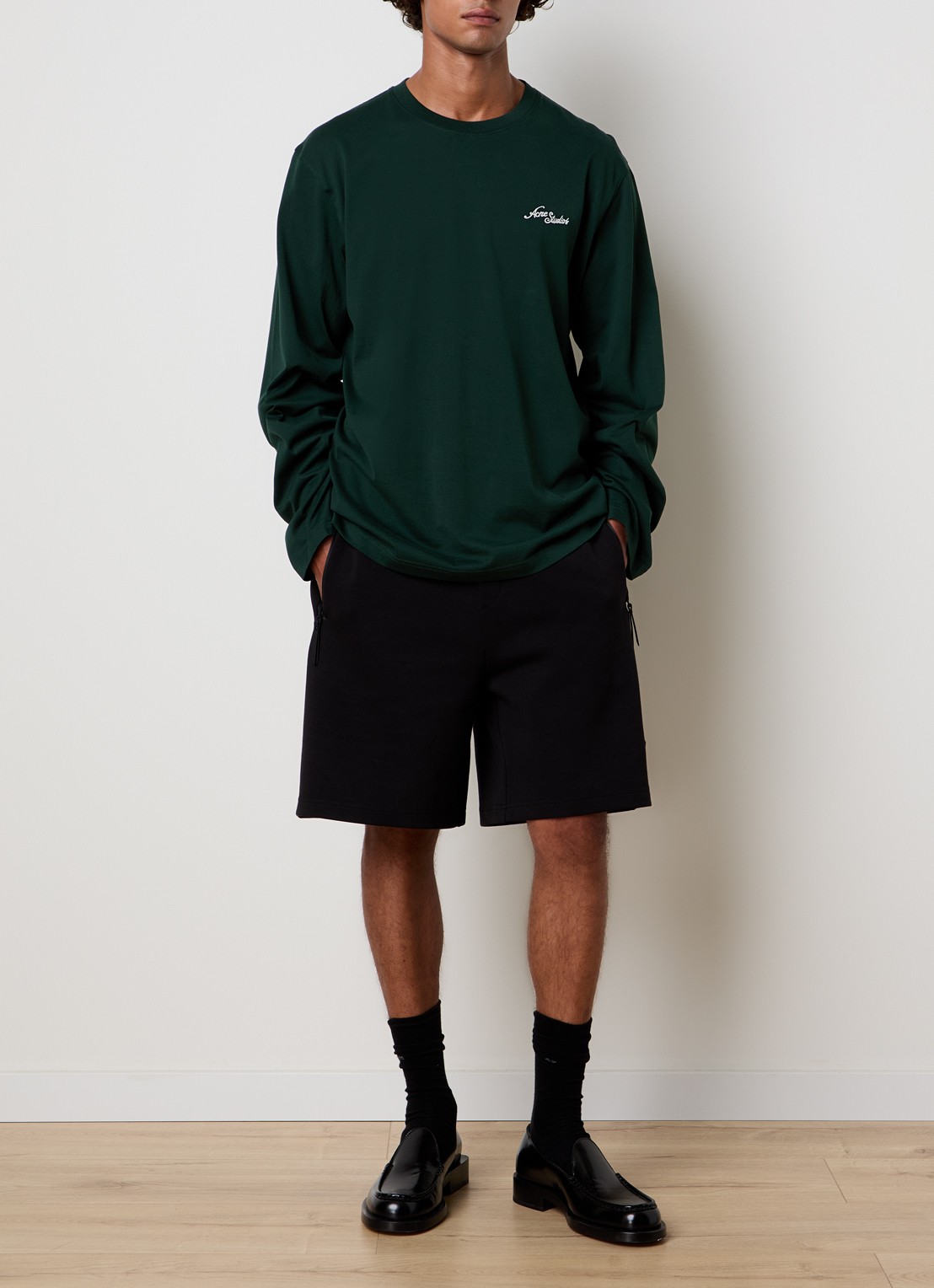 Acne Studios Longsleeve met logo - voorkant 2 donkergroen