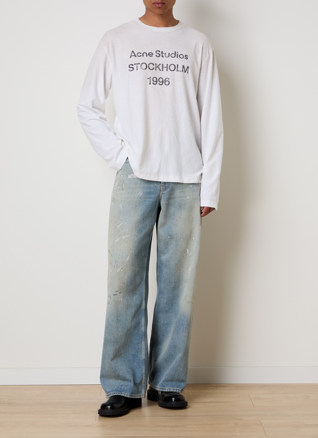 Acne Studios Longsleeve met logoprint en verwassen afwerking - voorkant 4 gebroken wit