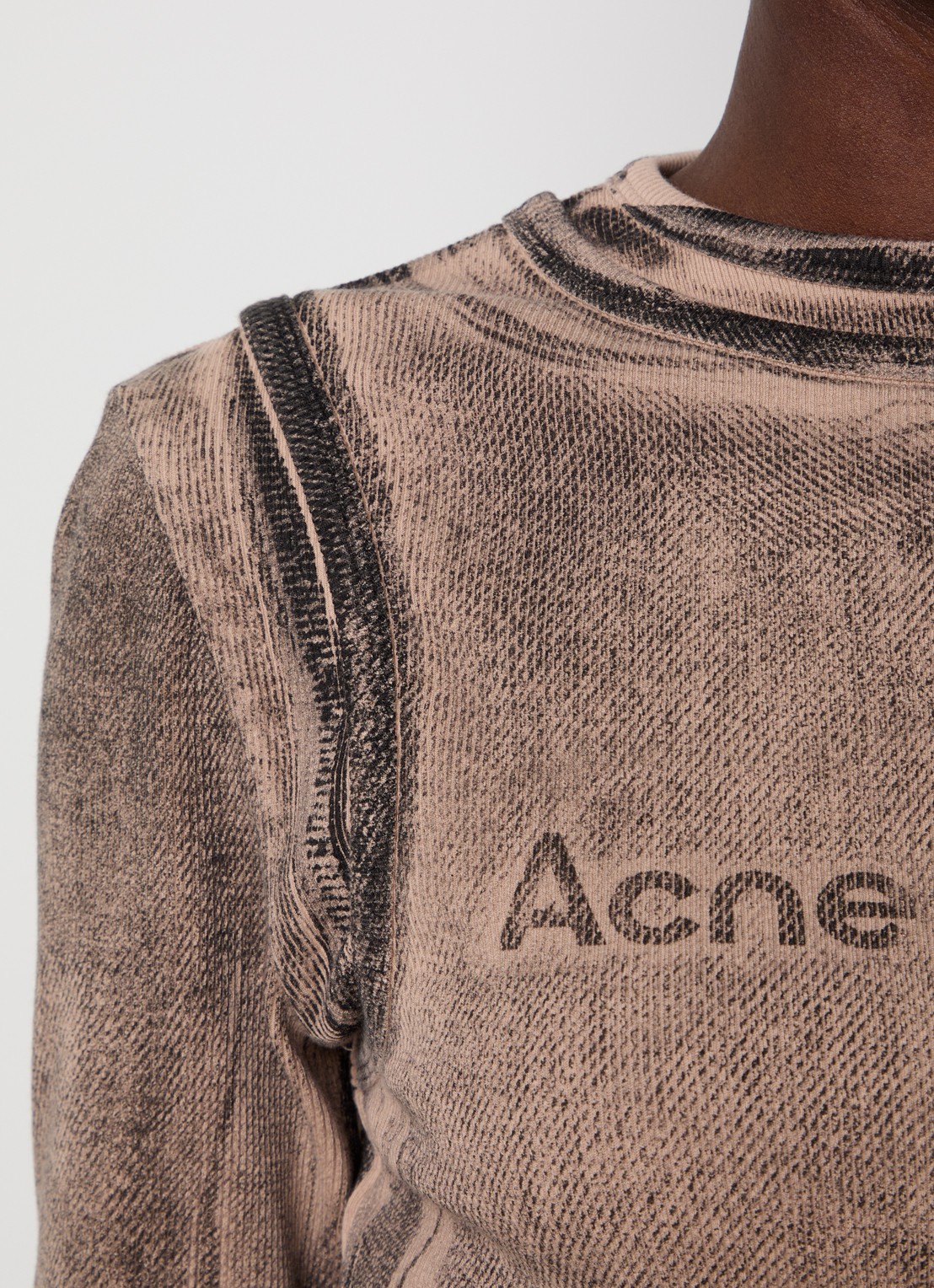 Acne Studios Longsleeve met logoprint en verwassen afwerking - detail 5 bruin