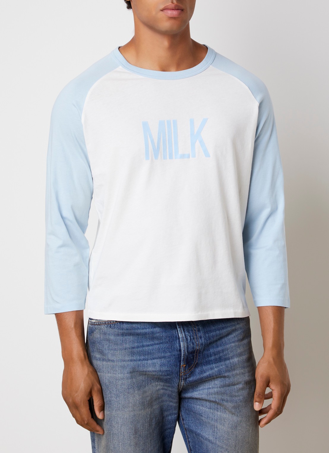 Acne Studios Longsleeve met print - detail lichtblauw