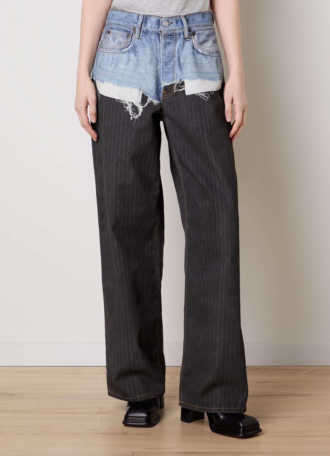 Acne Studios Loose fit jeans met gekleurde wassing en krijtstreep - detail 2 blauw