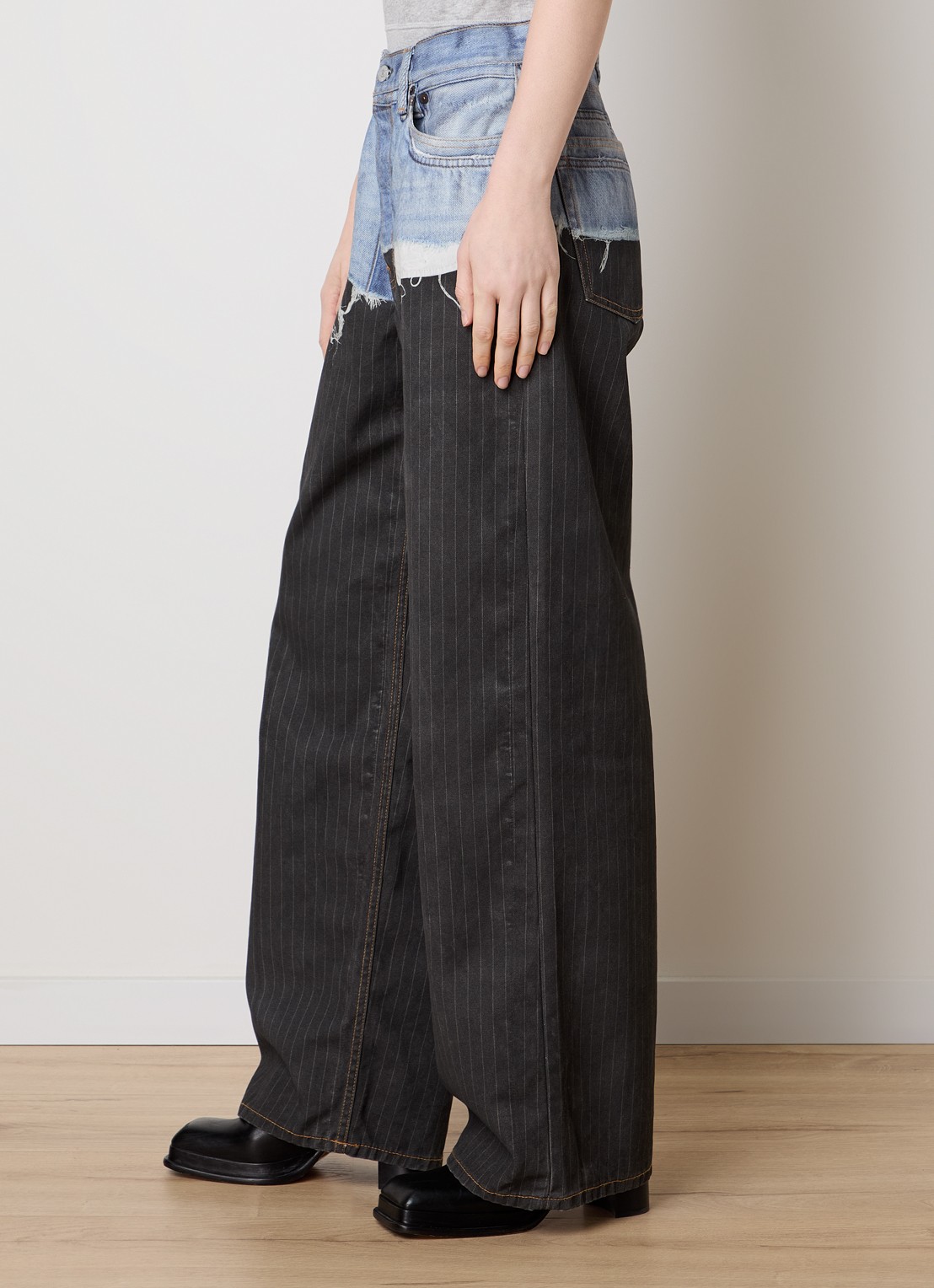Acne Studios Loose fit jeans met gekleurde wassing en krijtstreep - detail 3 blauw