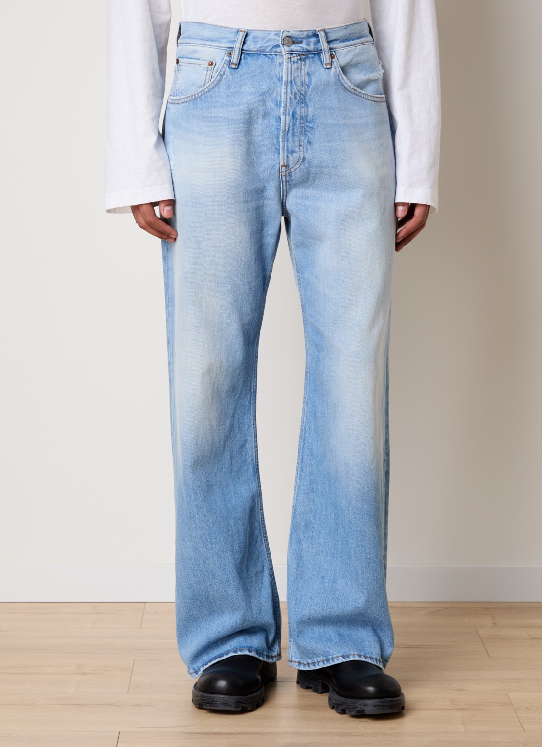 Acne Studios Loose fit jeans met lichte wassing - detail 3 indigo
