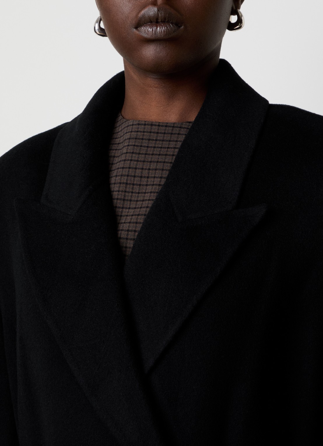 Acne Studios Mantel in kasjmierblend met strikceintuur - detail 5 zwart