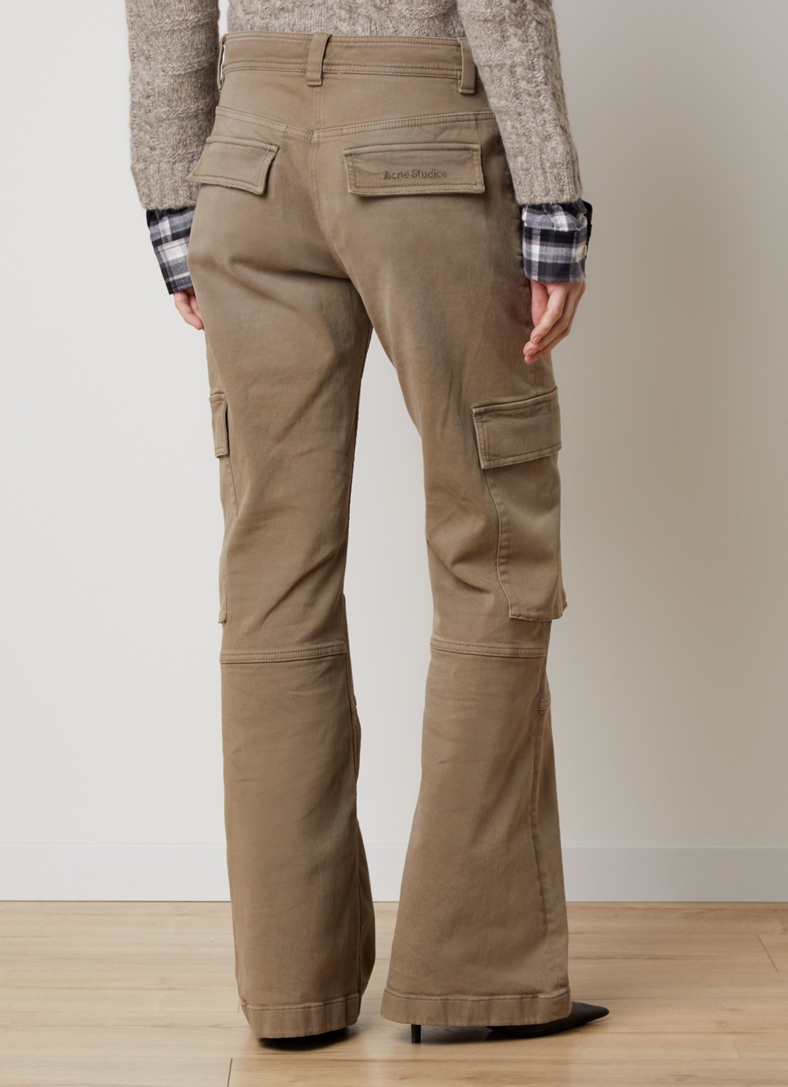 Acne Studios Mid waist straight fit jeans met gekleurde wassing - achterkant khaki