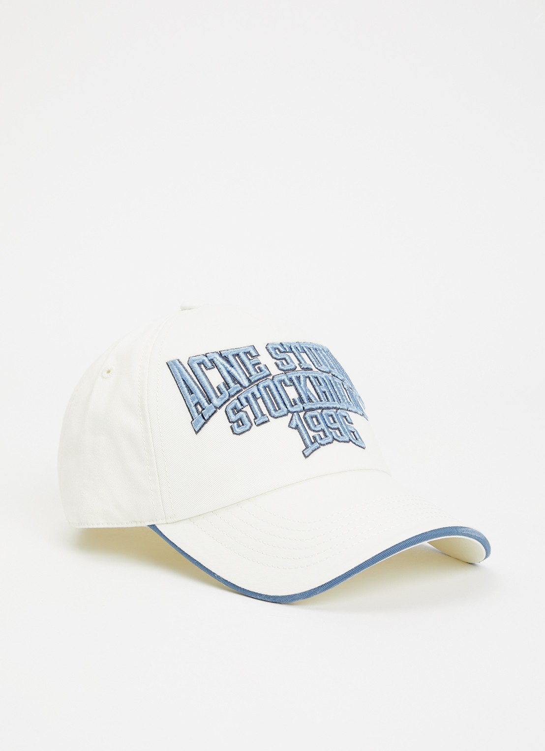 Acne Studios Pet met logoborduring - voorkant 2 ivoor