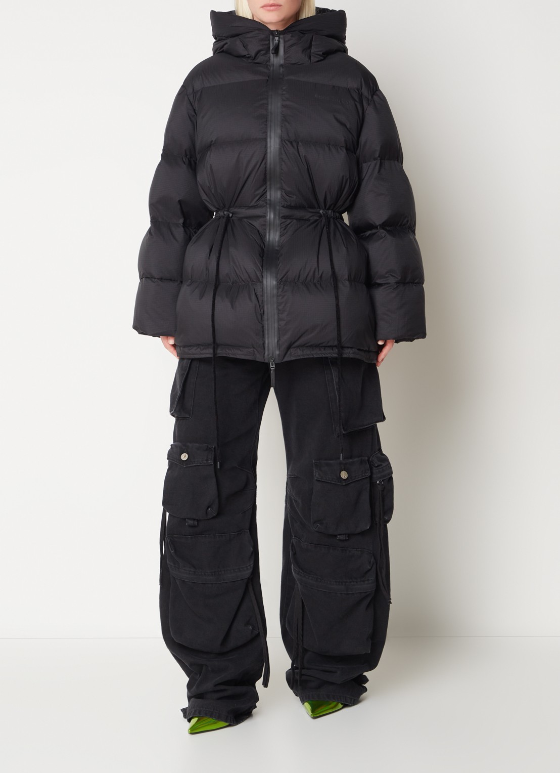 Acne Studios Puffer jack met donsvulling en logo - voorkant 2 zwart