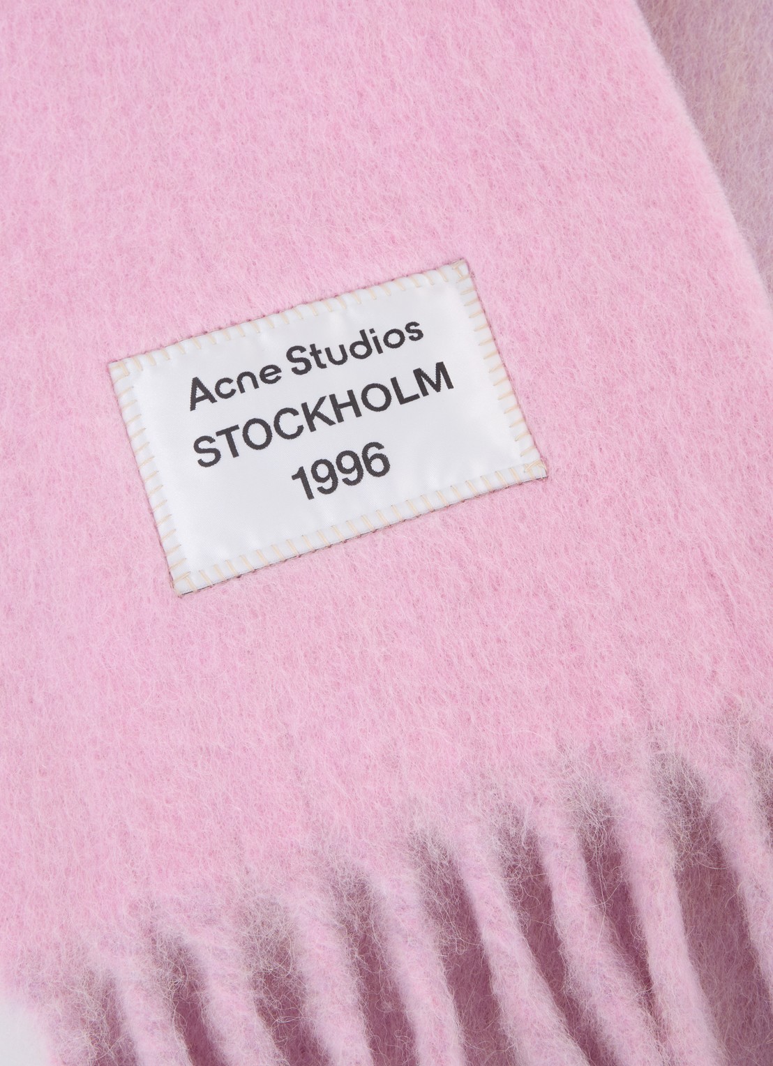 Acne Studios Sjaal in alpaca wolblend 250 x 25 cm - detail 3 roze