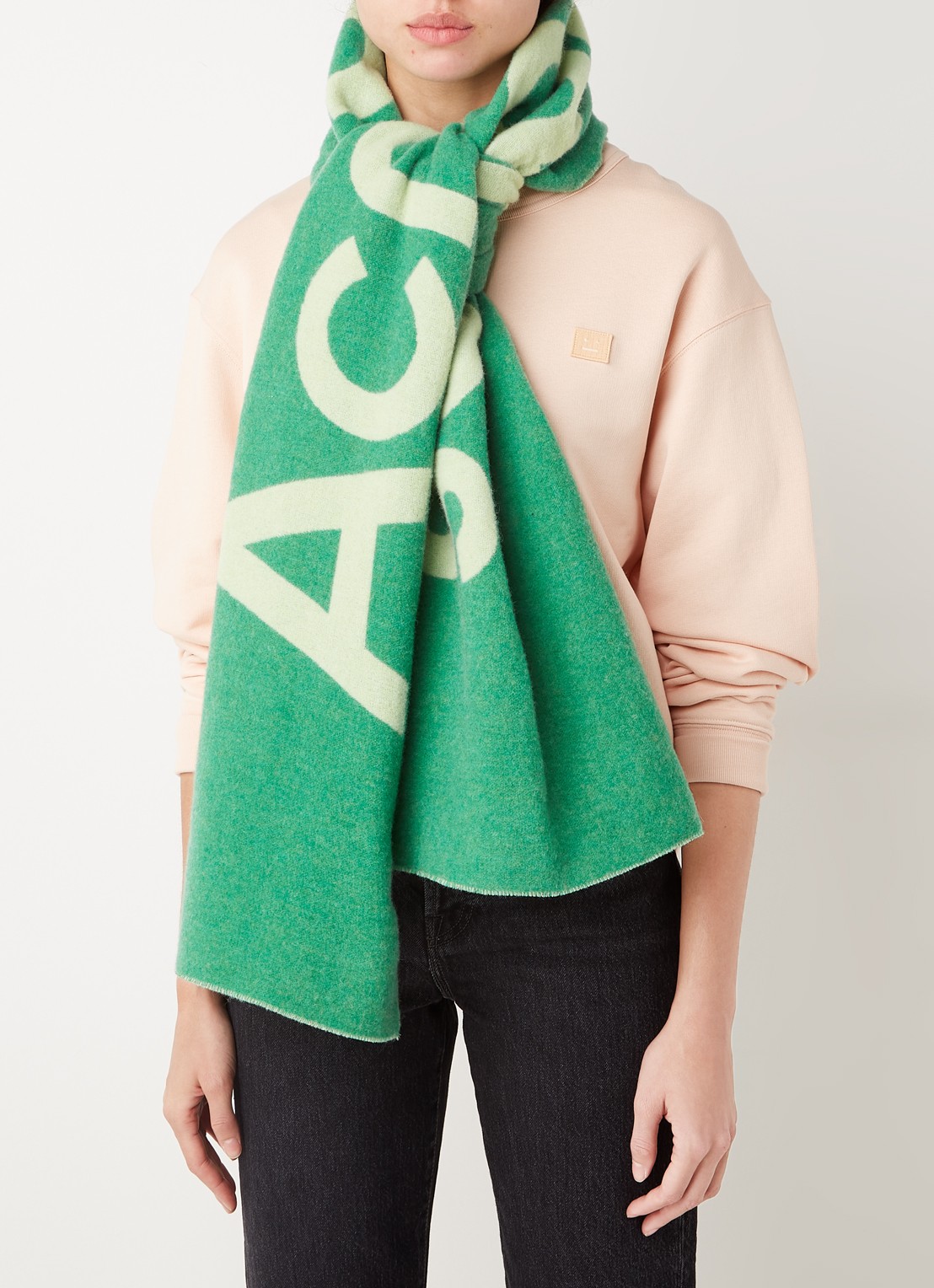 Acne Studios Sjaal in wolblend met logoprint 200 x 40 cm - voorkant 3 groen