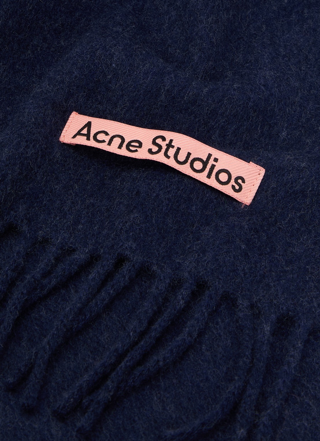 Acne Studios Sjaal van wol met logo 200 x 45 cm  - detail donkerblauw