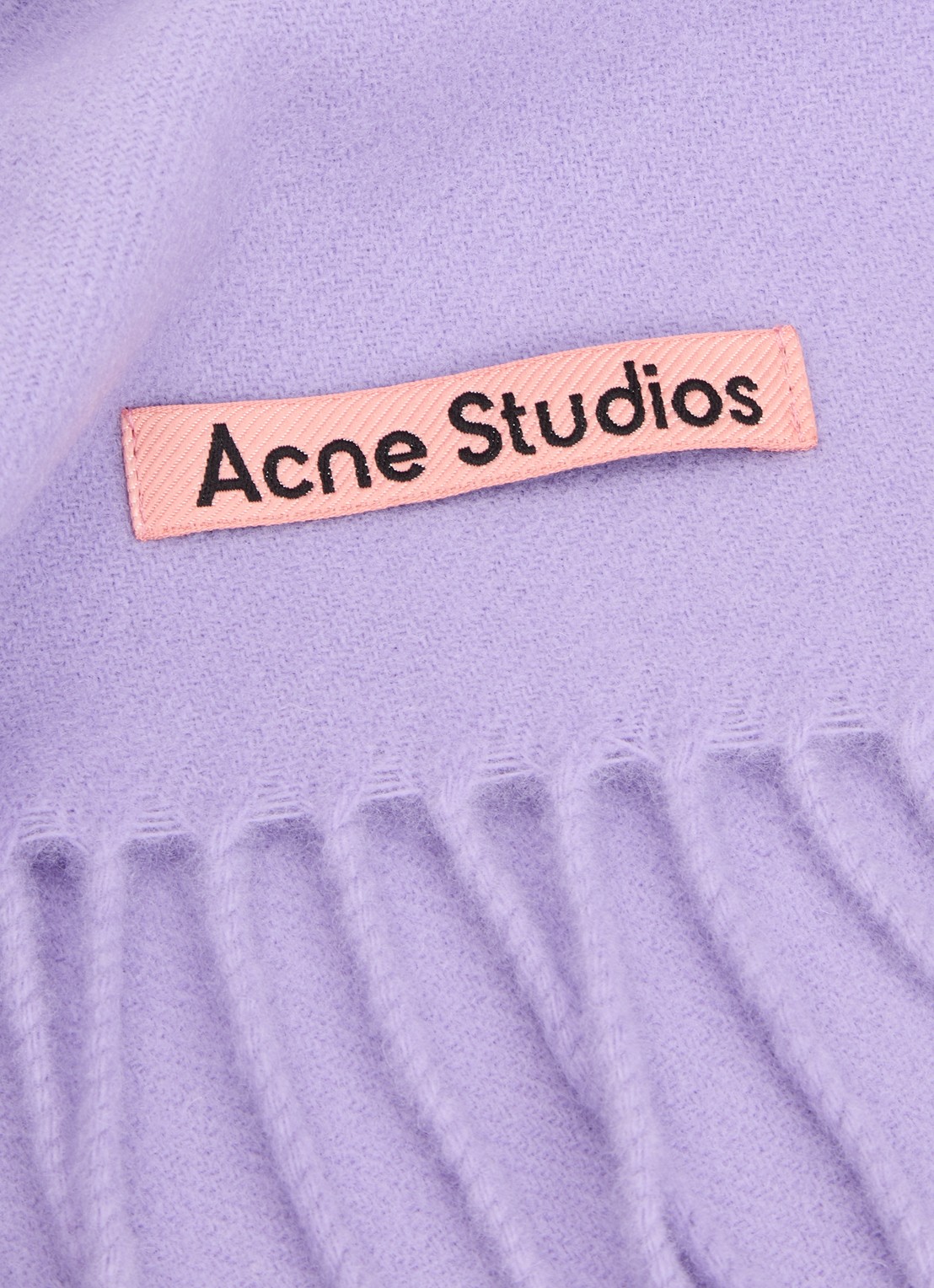 Acne Studios Sjaal van wol met logo en franjes 190 x 30 cm  - detail lila