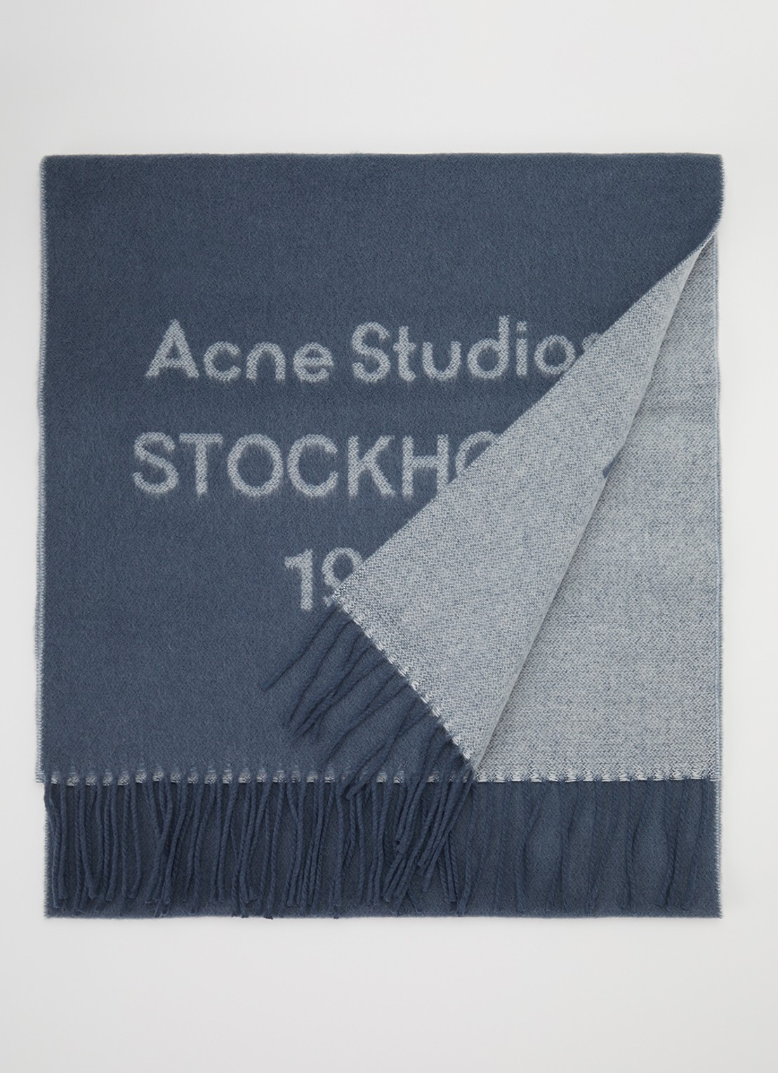 Acne Studios Sjaal van wol met logoprint 200 x 43 cm - voorkant 2 blauwgrijs