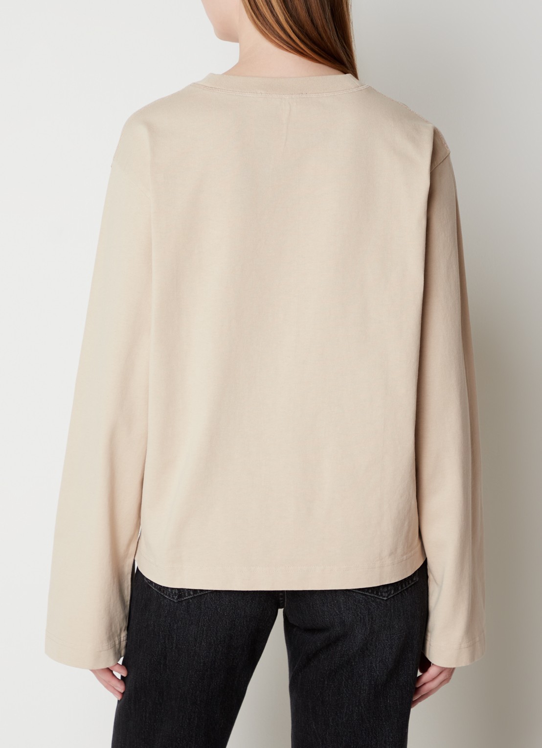 Acne Studios Sweater met logoborduring en trompetmouw - achterkant 3 donkerbeige