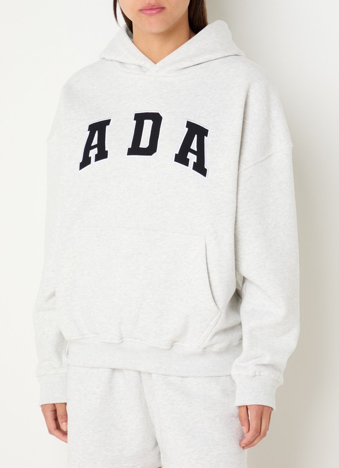 Adanola Ada sweater met logoborduring - detail 4 grijsmele