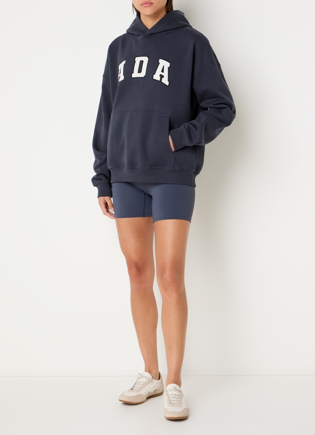 Adanola Ada sweater met logoborduring - voorkant 5 indigo