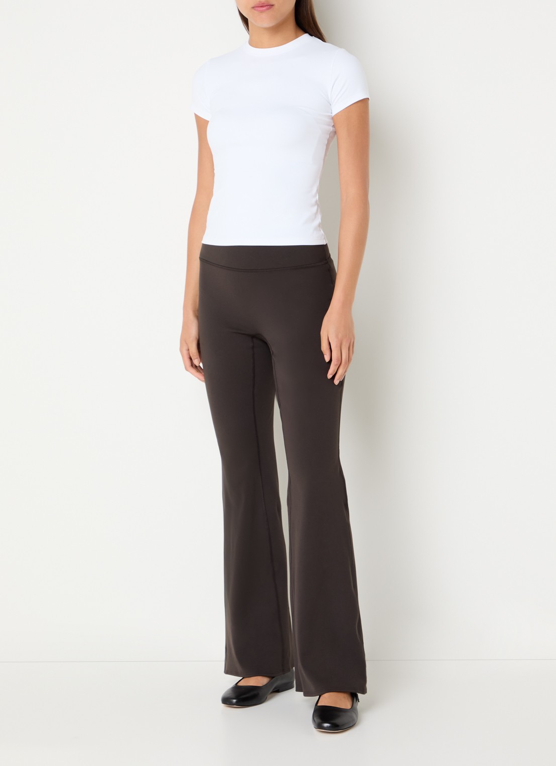 Adanola High waist flared fit trainingslegging met stretch - voorkant 2 donkerbruin