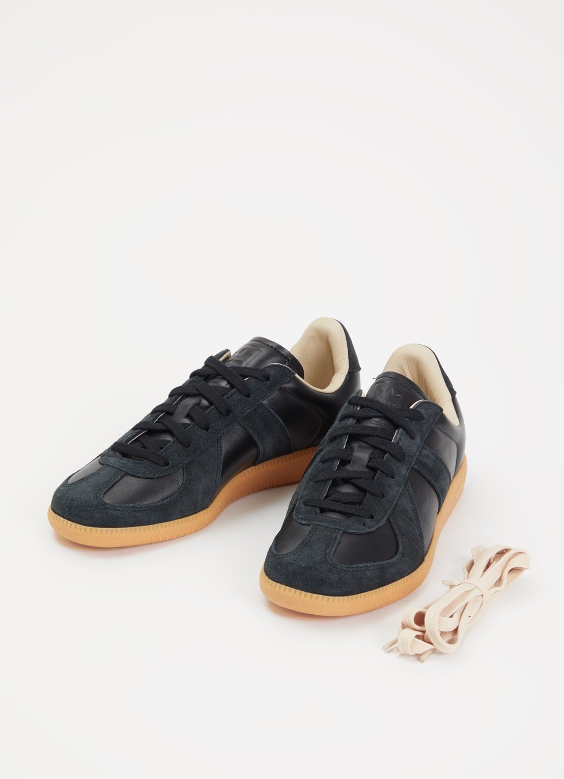 Adidas Army sneakers van leer met suède details - detail 3 zwart