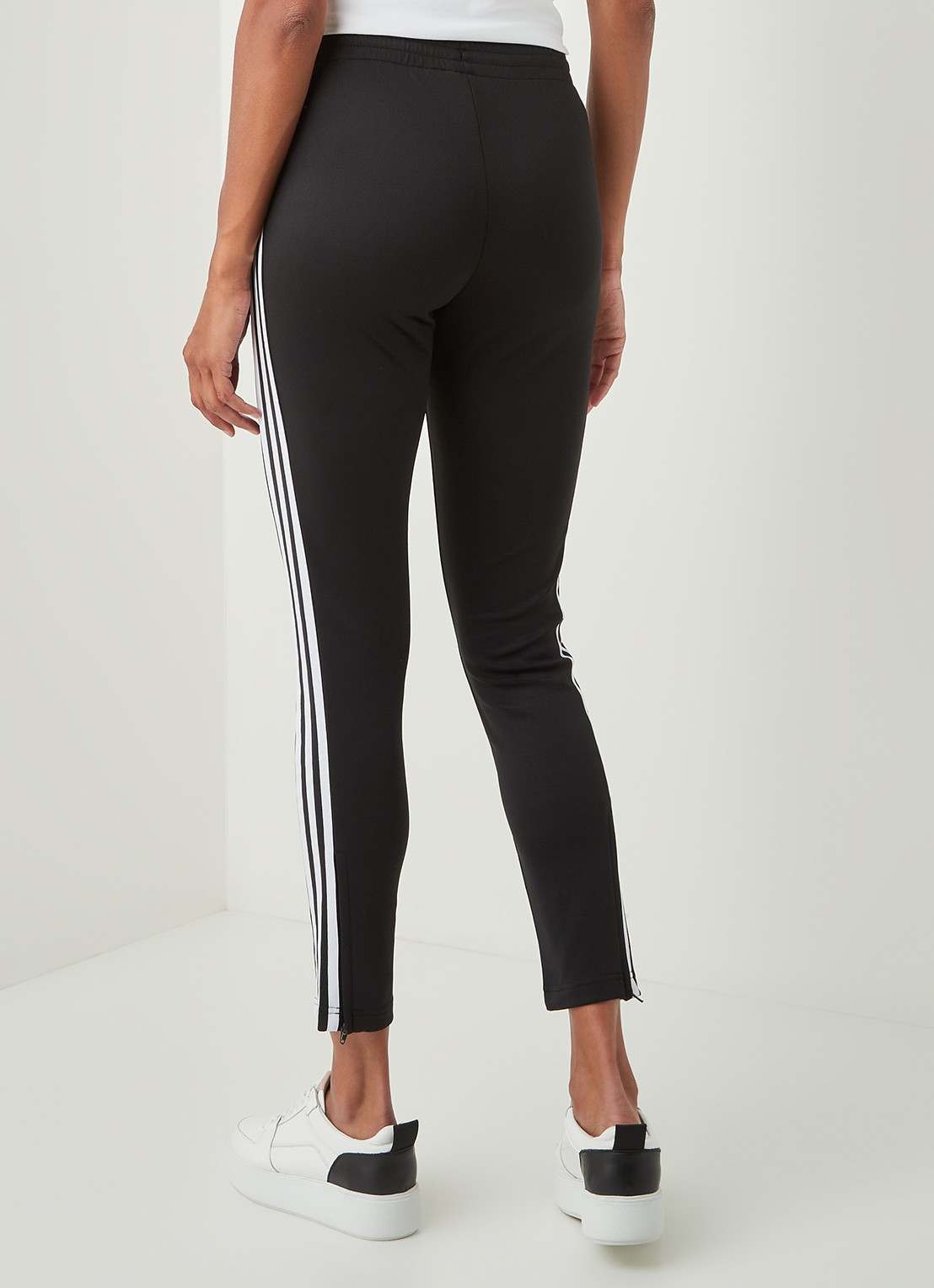 Adidas High waist slim fit joggingbroek met logo - achterkant 4 zwart